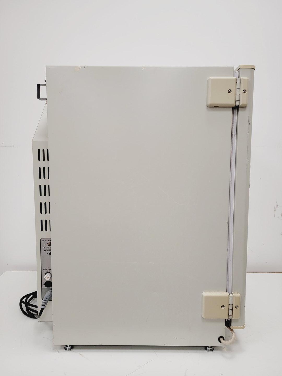 Image of Sanyo MCO-18AIC CO2 Laboratory Incubator Lab