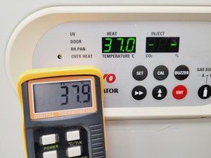 Thumbnail image of Sanyo MCO-18AIC CO2 Laboratory Incubator Lab