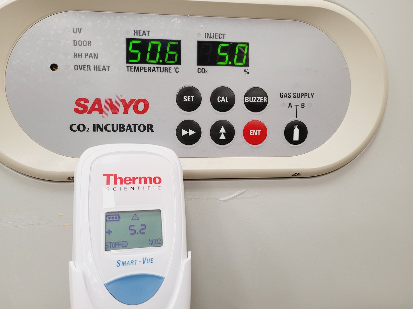 Image of Sanyo MCO-18AIC CO2 Laboratory Incubator Lab