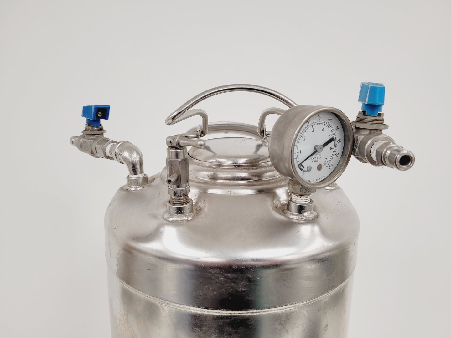 Image of Millipore Corporation XX6700P20 20L Dispensing Pressure Vessel Lab