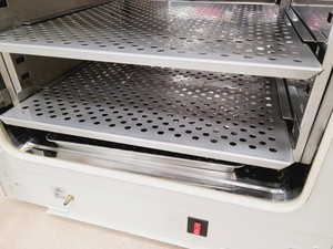 Thumbnail image of Sanyo Laboratory  Incubator MCO-17AI CO2 Lab