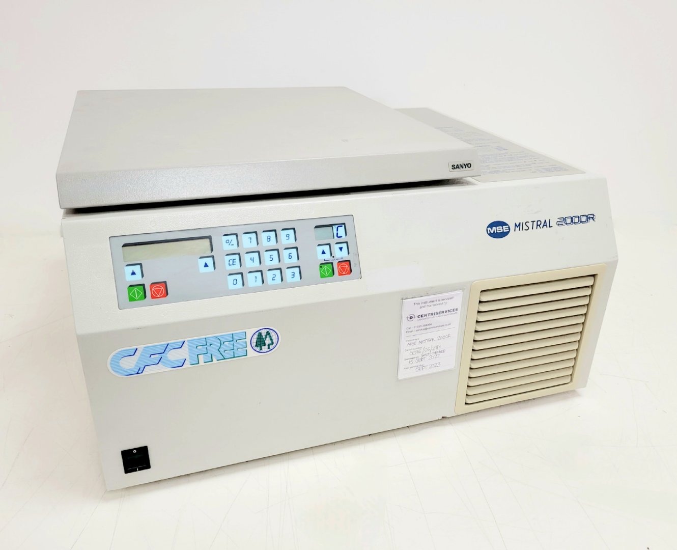 Image of Sanyo MSE Mistral 2000R Refrigerated Benchtop Centrifuge with 4500rpm Rotor Lab