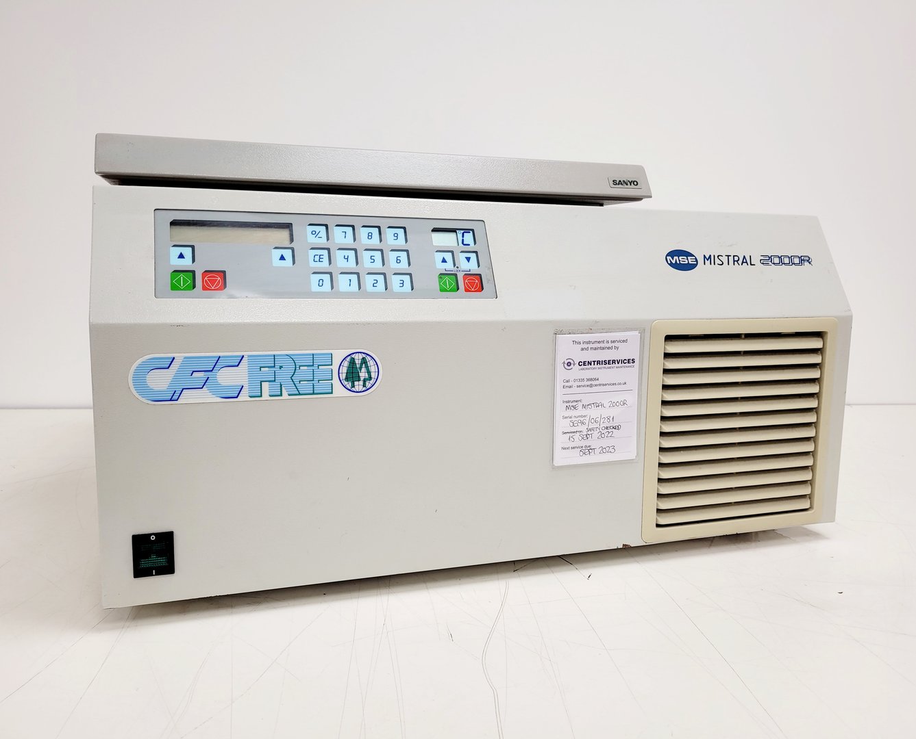 Image of Sanyo MSE Mistral 2000R Refrigerated Benchtop Centrifuge with 4500rpm Rotor Lab