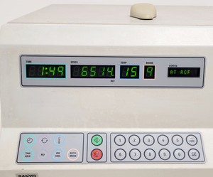Thumbnail image of Sanyo MSE Harrier 18/80 Refrigerated Centrifuge with 6500rpm Rotor Lab