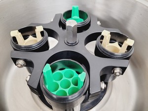 Thumbnail image of Sanyo MSE Harrier 18/80 Refrigerated Centrifuge with 6500rpm Rotor Lab