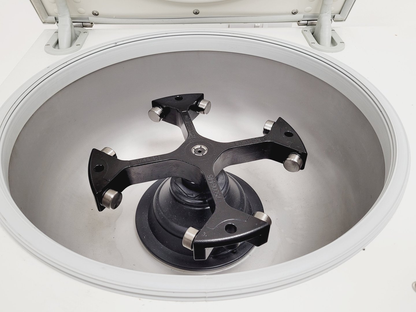 Image of Kendro Heraeus Multifuge 3S-R Refrigerated Benchtop Laboratory Centrifuge Lab