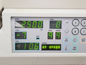 Thumbnail image of Sanyo MSE Falcon 6/300 Refrigerated Benchtop Centrifuge Lab