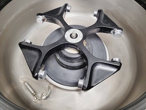 Thumbnail image of Heraeus Sepatech Omnifuge 2.0RS Laboratory Centrifuge Lab