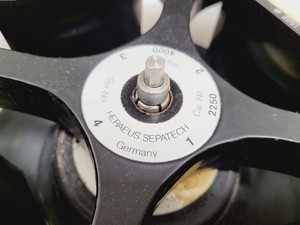 Thumbnail image of Heraeus Sepatech Omnifuge 2.0RS Laboratory Centrifuge Lab