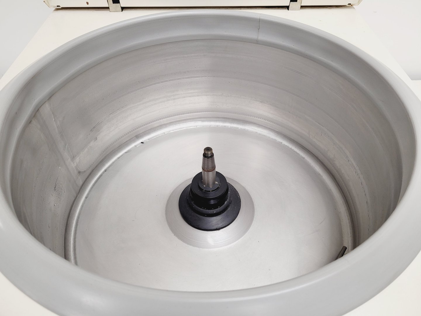 Image of ALC 4237R Refrigerated Centrifuge with 4 x Rotors & Accessories Lab