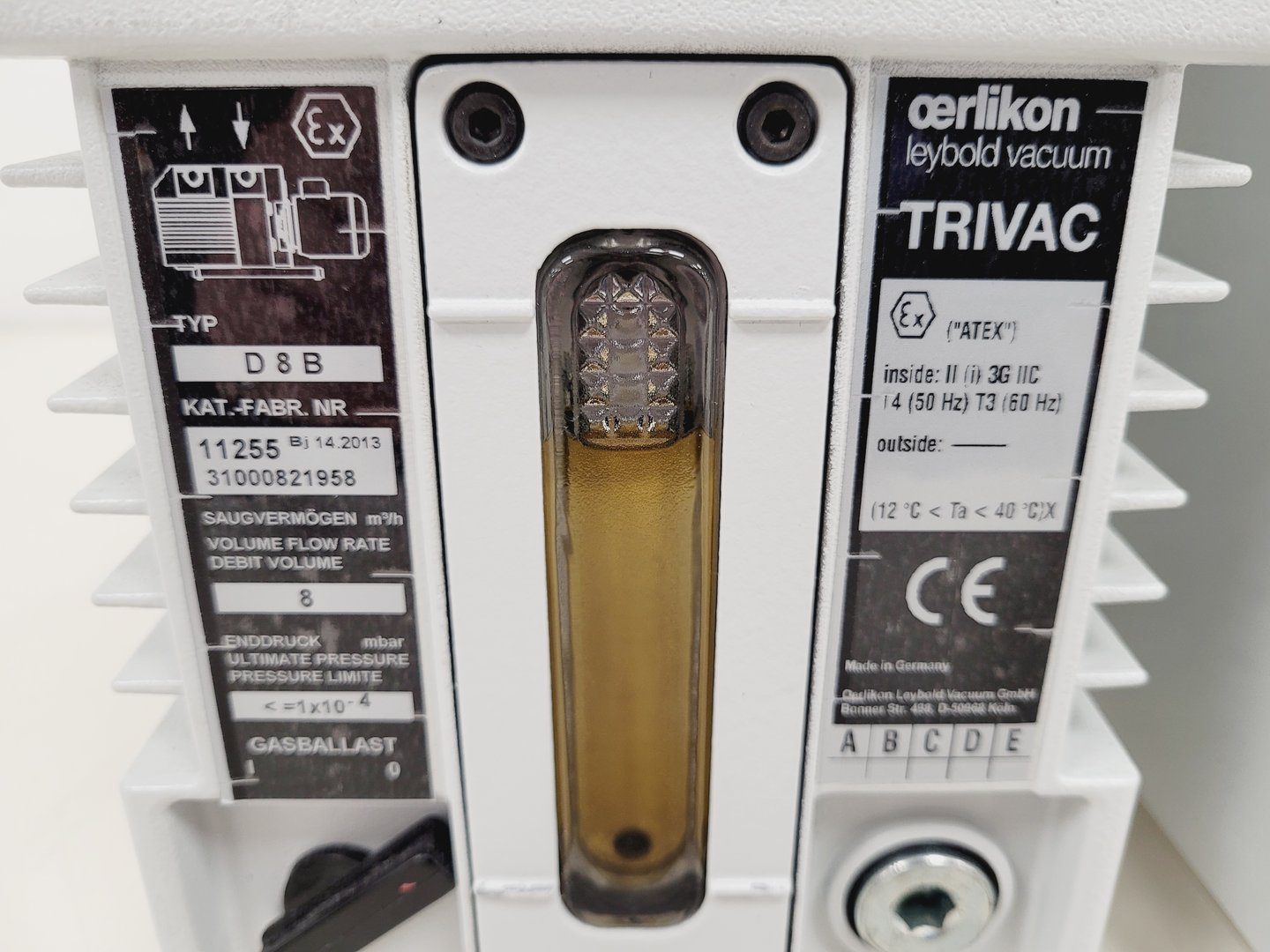 Image of Oerlikon Trivac D8B Leybold AR 4-8 Vacuum Pump Lab