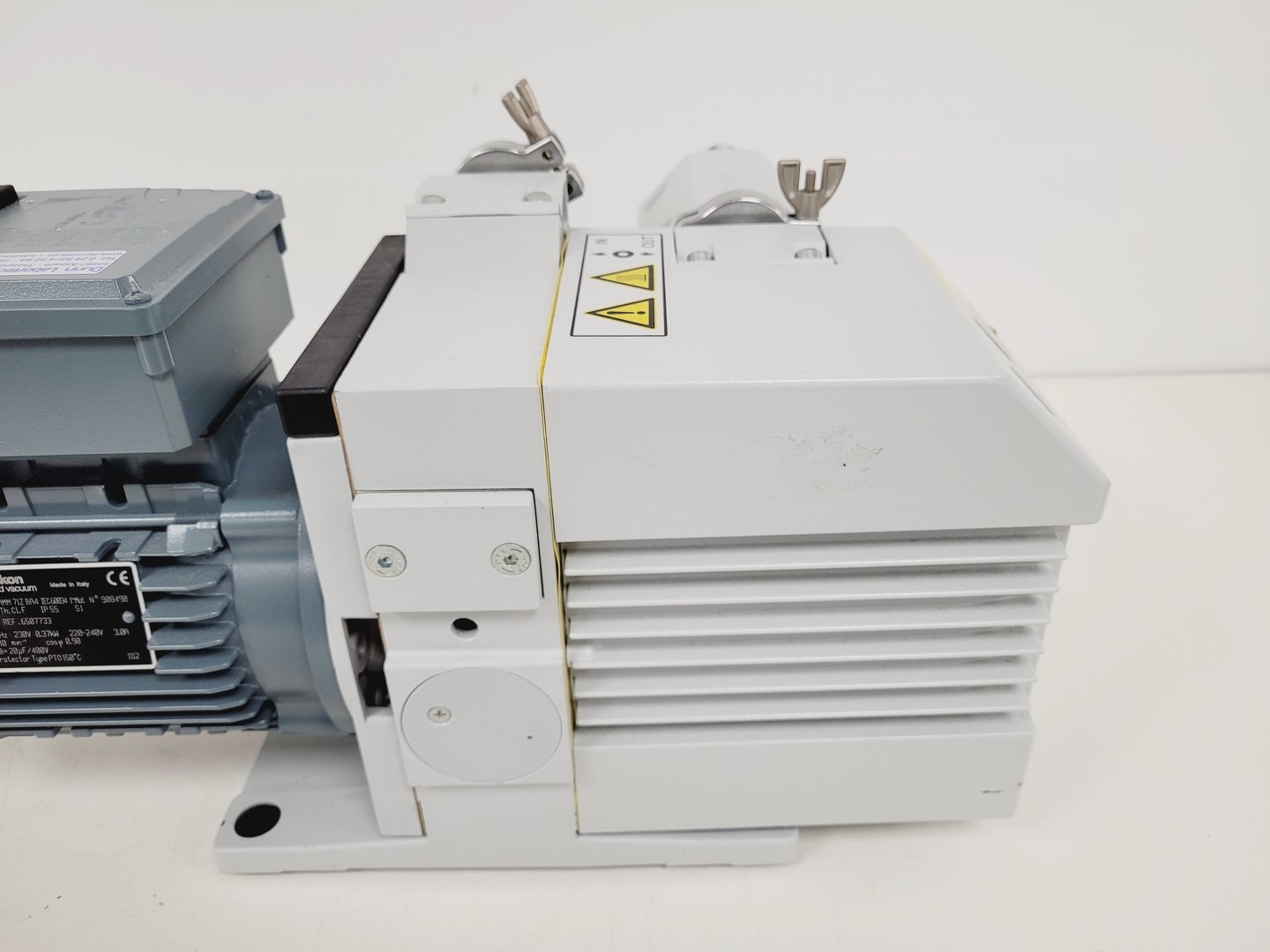 Image of Oerlikon Trivac D8B Leybold AR 4-8 Vacuum Pump Lab