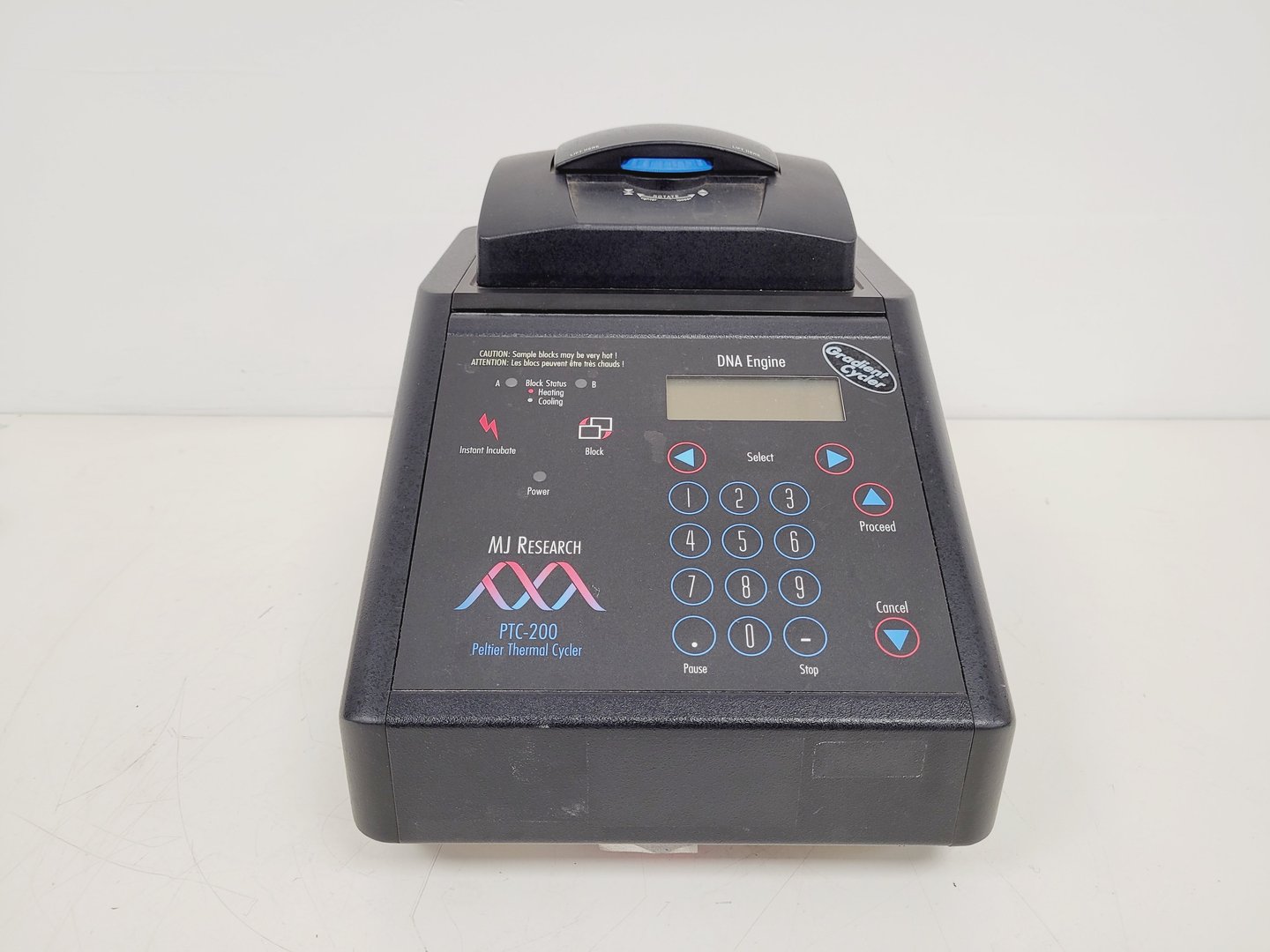 Image of MJ Research PTC-200 Peltier Thermal Cycler 96 x 0.2ml Lab