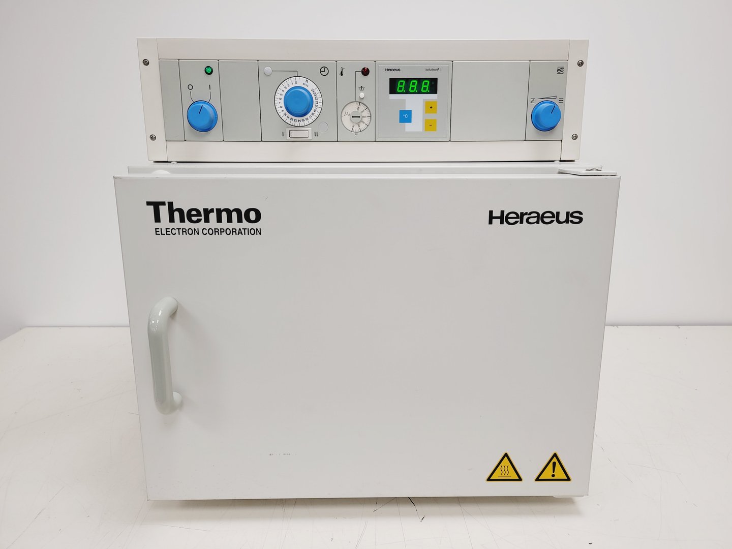 Image of Thermo Electron Corporation Heraeus Type-T T6030 Heating Drying Oven Lab