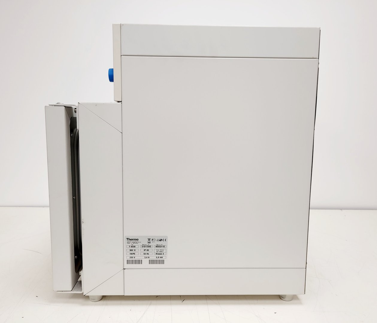Image of Thermo Electron Corporation Heraeus Type-T T6030 Heating Drying Oven Lab