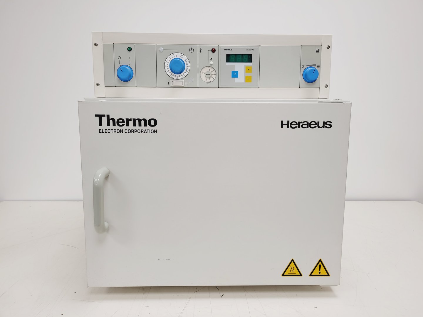 Image of Thermo Electron Corporation Heraeus Type-T T6030 Heating Drying Oven Lab