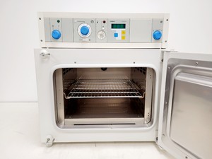 Thumbnail image of Thermo Electron Corporation Heraeus Type-T T6030 Heating Drying Oven Lab
