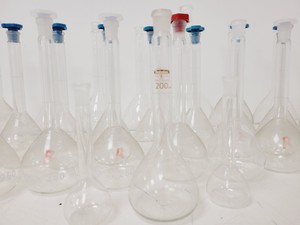 Thumbnail image of Laboratory Glassware Job Lot Schott Duran Fisherbrand Mixed