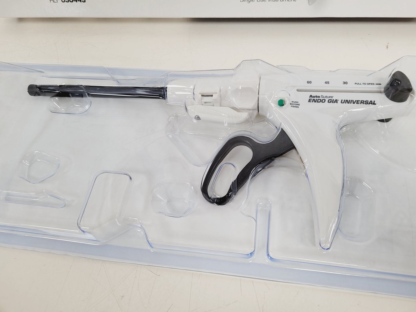 Image of 2 x Auto Suture Endo GIA Universal 12mm Medical Staplers Lab