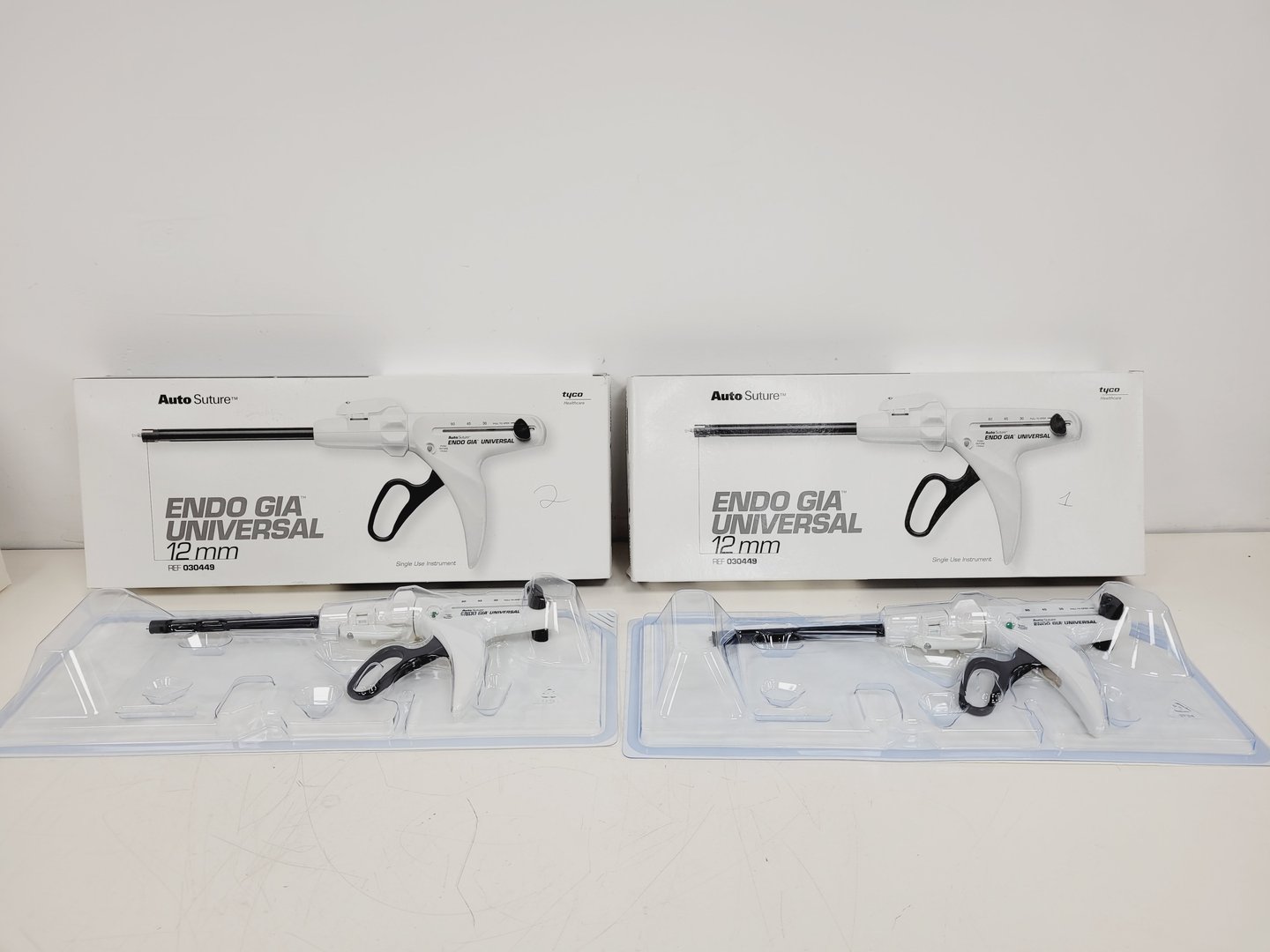 Image of 2 x Auto Suture Endo GIA Universal 12mm Medical Staplers Lab