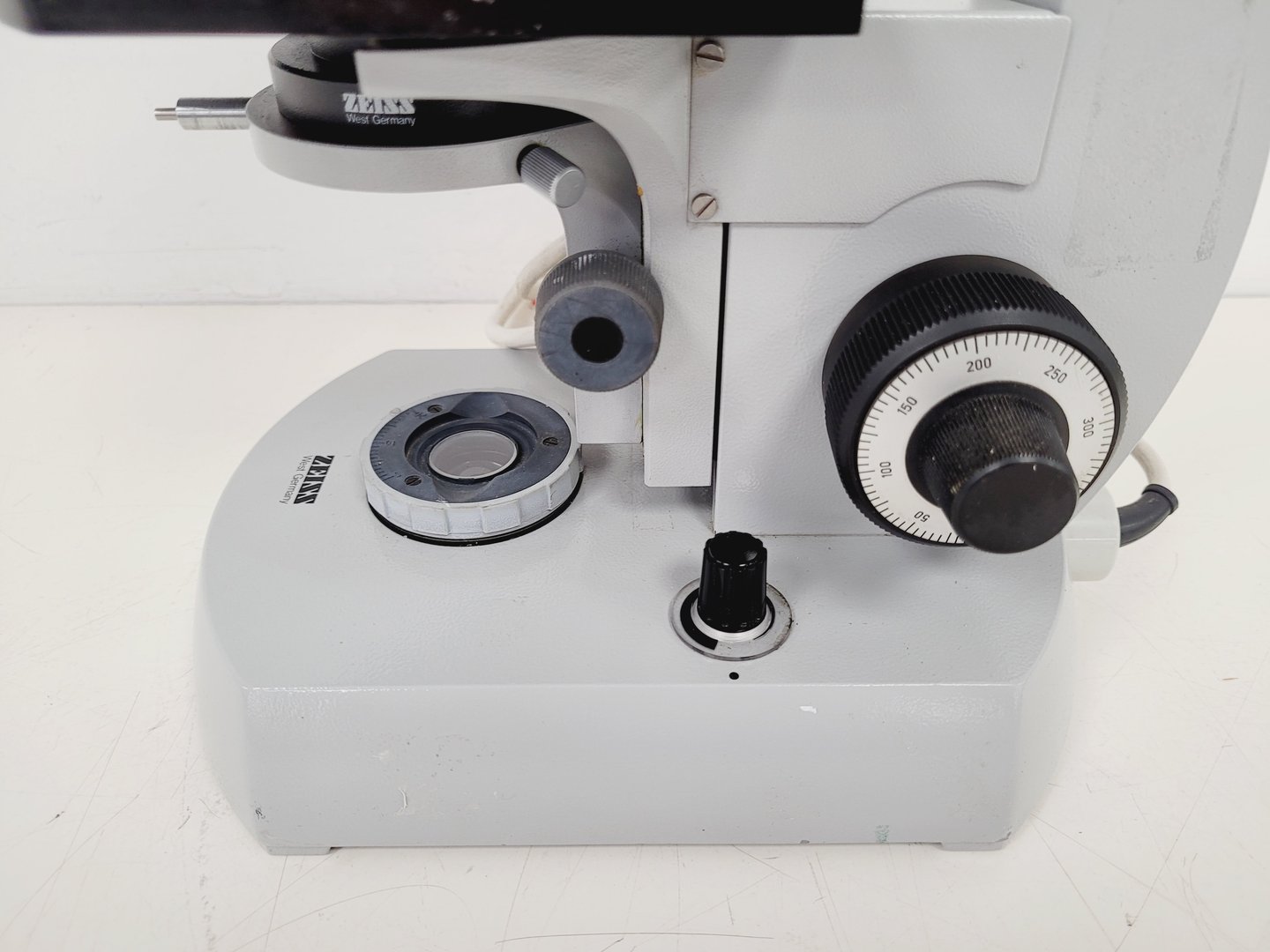 Image of Carl Zeiss Binocular Microscope w/ 4 Objectives 100/1.25 Oel 160/- Lab