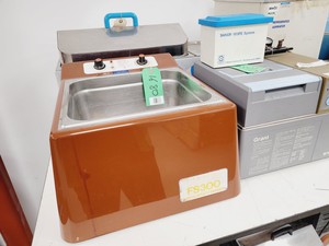 Thumbnail image of Job Lot of Laboratory Water Baths - Stirred, Unstirred, - Grant, Fisher, Clifton