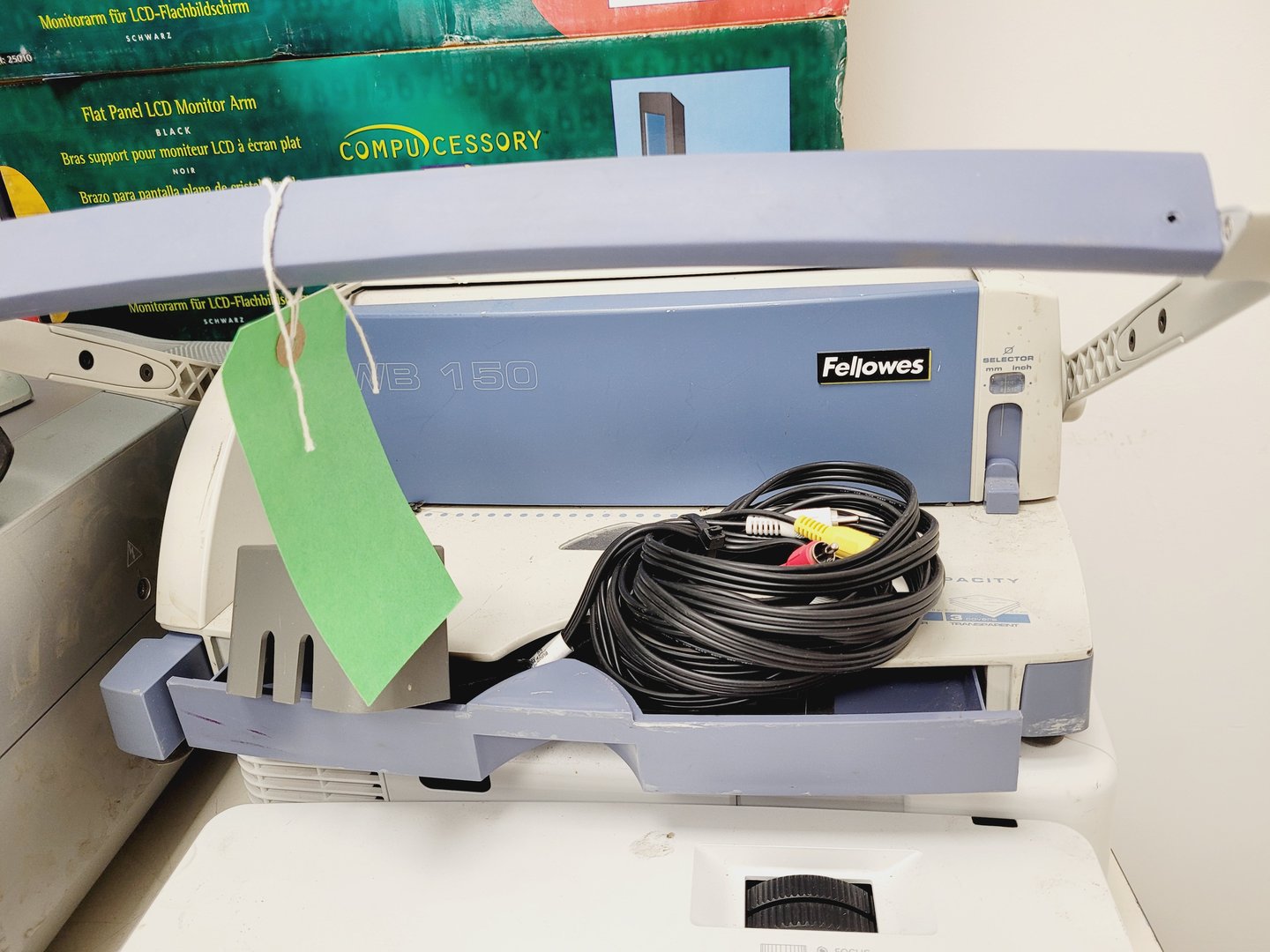 Image of Large IT & AV Equipment Job Lot - Projectors, Cameras, VHS, DVD, - Nikon, JVC,