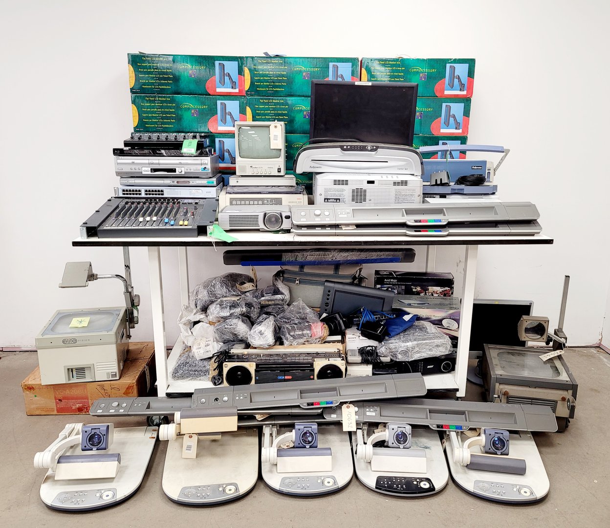 Image of Large IT & AV Equipment Job Lot - Projectors, Cameras, VHS, DVD, - Nikon, JVC,