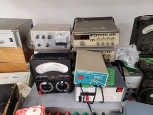 Thumbnail image of Large Lot Electrical Engineering Units Power Supplies, Pulse Function Generators