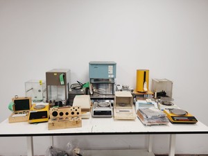 Thumbnail image of Job Lot of Laboratory Precision Balances/Scales - Mettler, Sartorius, OHAUS Lab