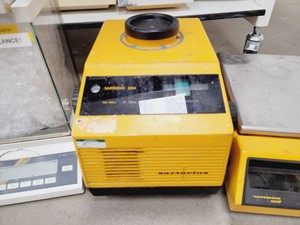 Thumbnail image of Job Lot of Laboratory Precision Balances/Scales - Mettler, Sartorius, OHAUS Lab