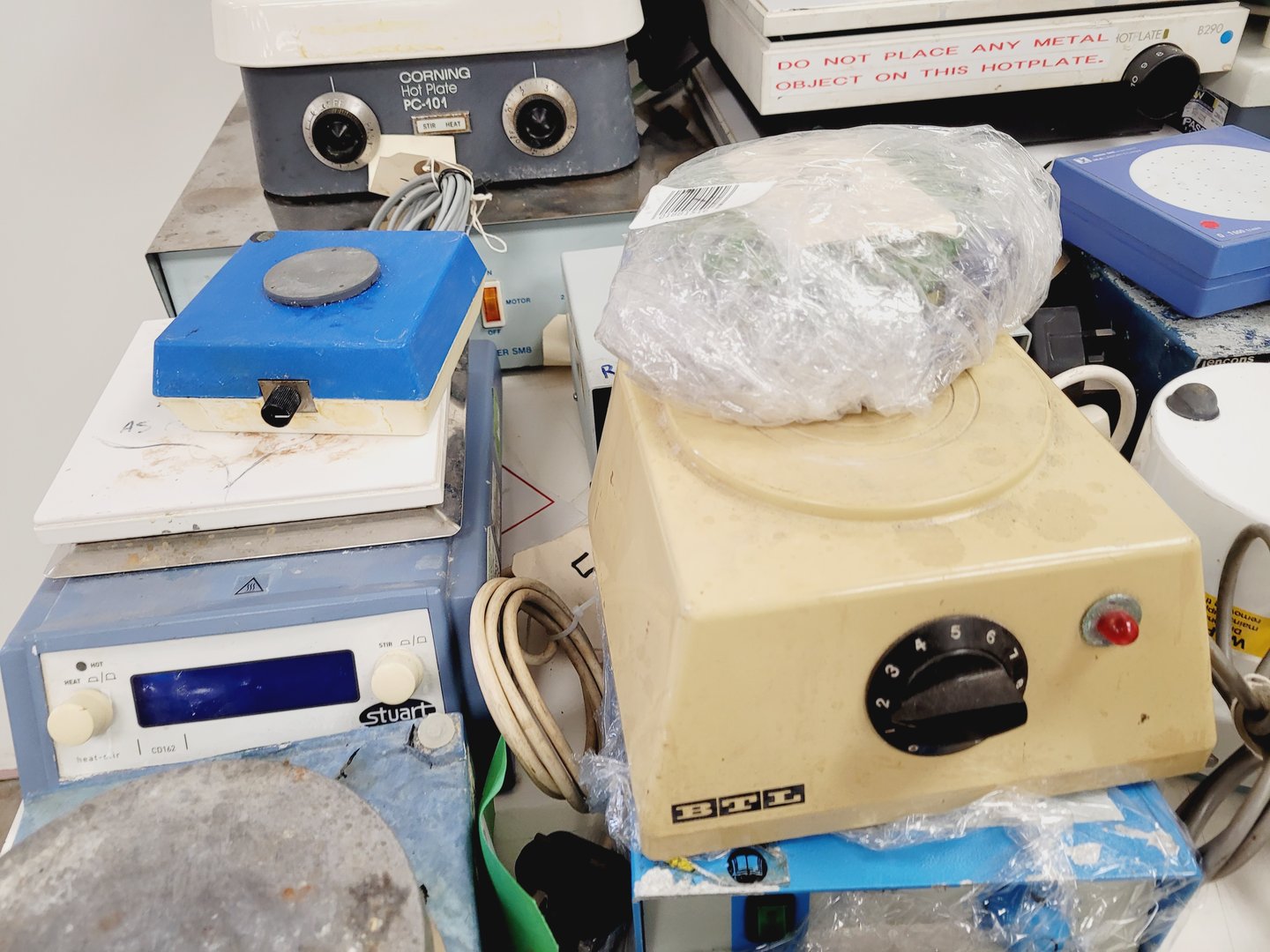 Image of Large Job Lot of Laboratory Hotplates, Block Heaters & Magnetic Stirrers Lab