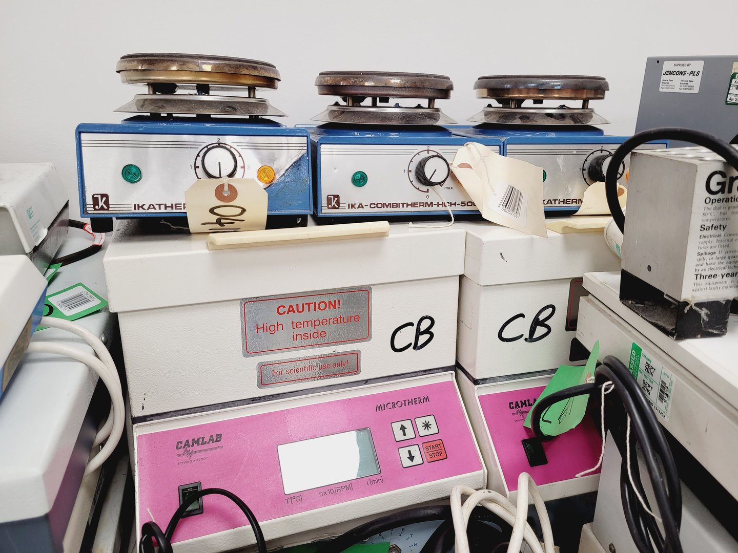 Image of Large Job Lot of Laboratory Hotplates, Block Heaters & Magnetic Stirrers Lab
