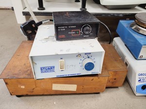 Thumbnail image of Large Job Lot of Laboratory Hotplates, Block Heaters & Magnetic Stirrers Lab