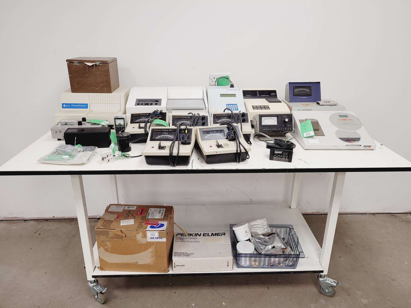 Image of Job lot of Spectroscopy Equipment - Spectrometers, Colorimeters, Etc Lab
