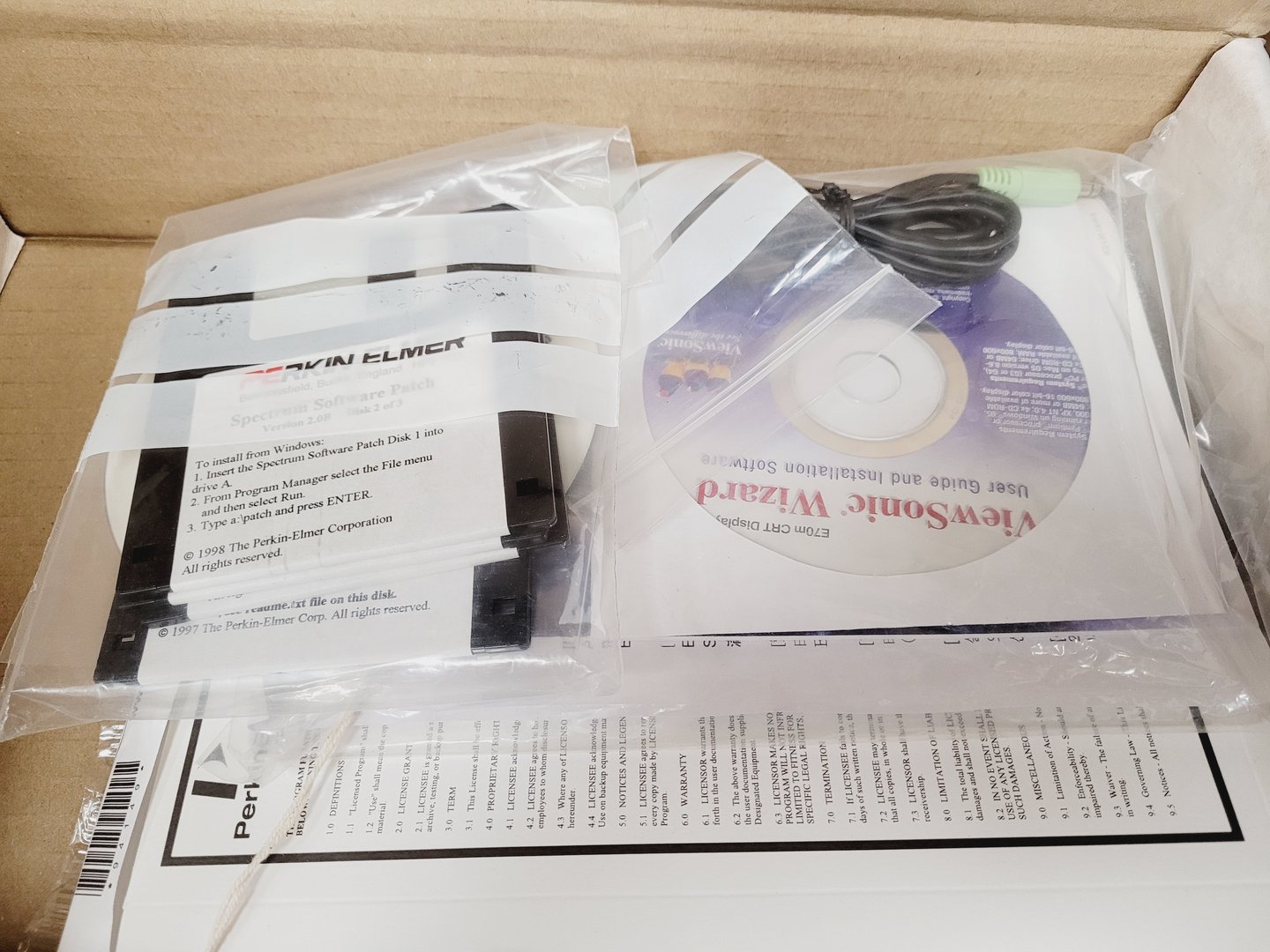 Image of Job lot of Spectroscopy Equipment - Spectrometers, Colorimeters, Etc Lab