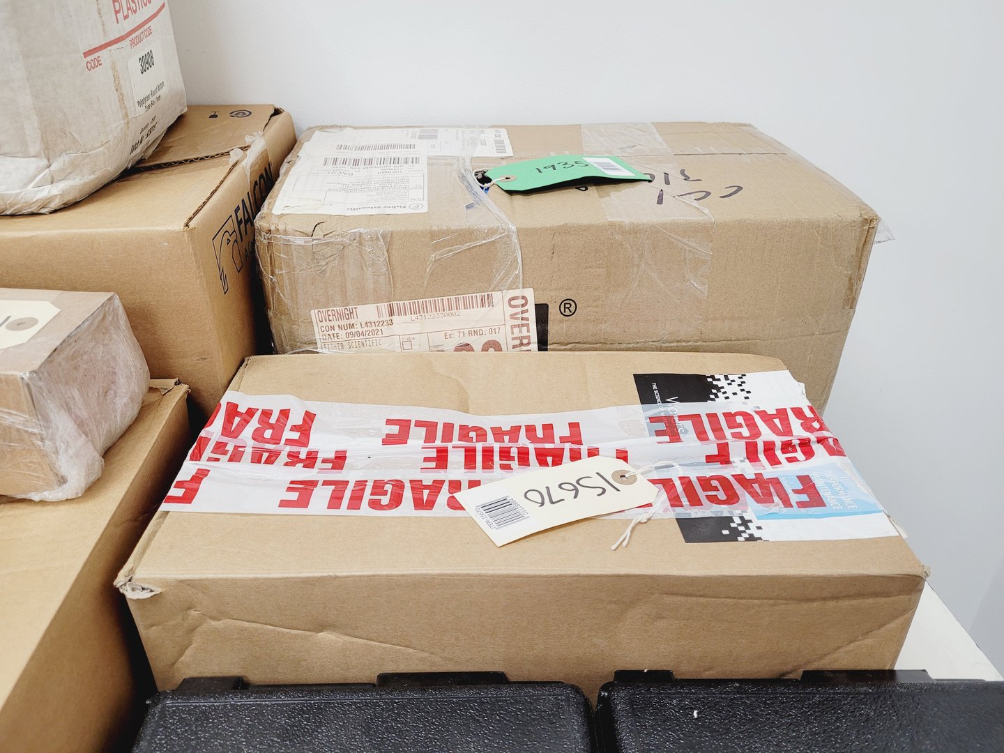 Image of Job Lot of Plastic Laboratory Consumables & Accessories - Tubes, Filters, Vials 