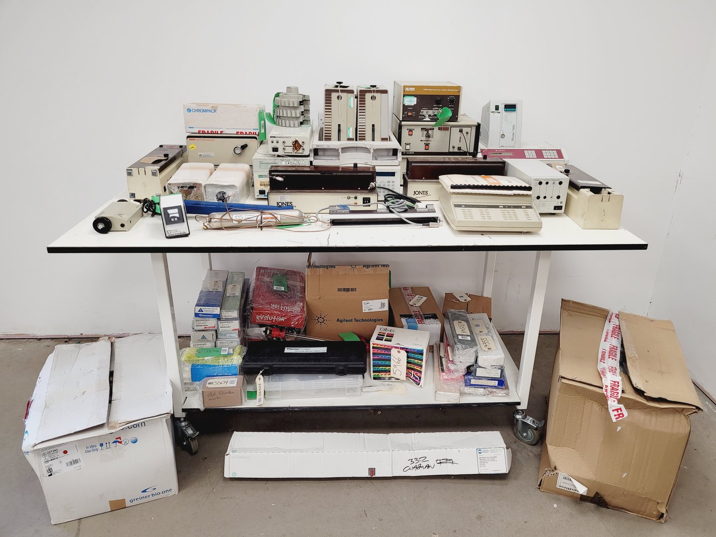 Image of Job Lot of Chromatography Instruments & Accessories - HPLC, FPLC, GC Lab