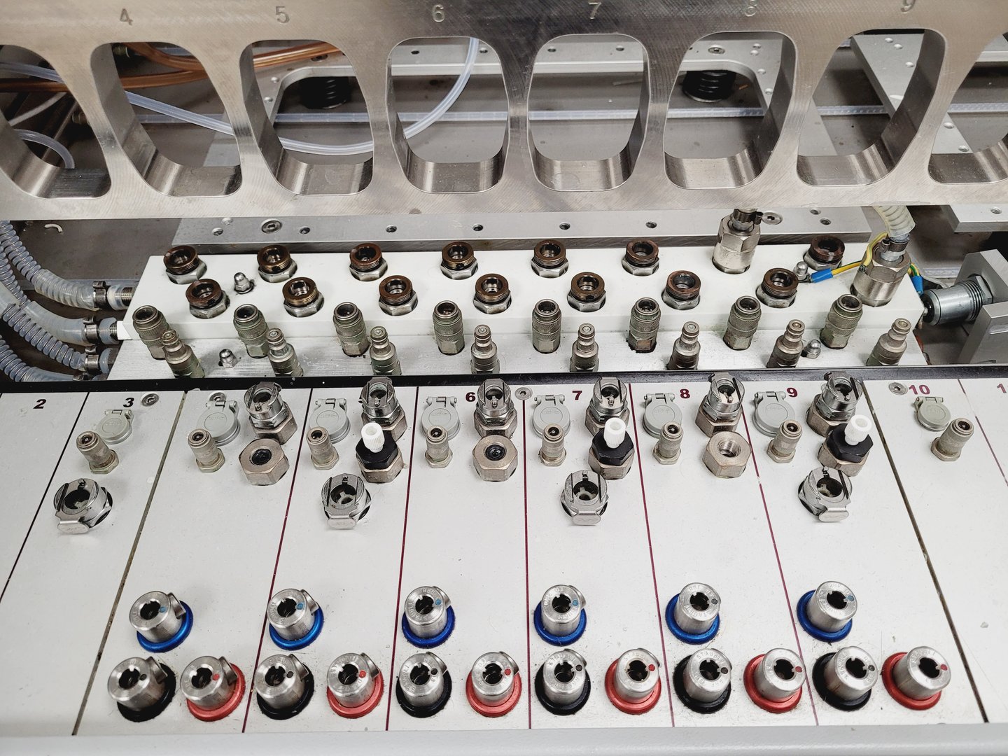 Image of Chemspeed Technologies SLT 106 Accelerator Synthesizer Lab