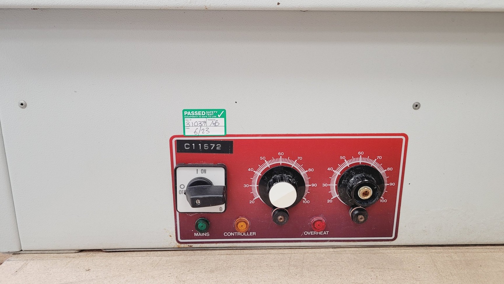 Image of Genlab DC1000 Laboratory Glassware Drying Cabinet 1000L Lab
