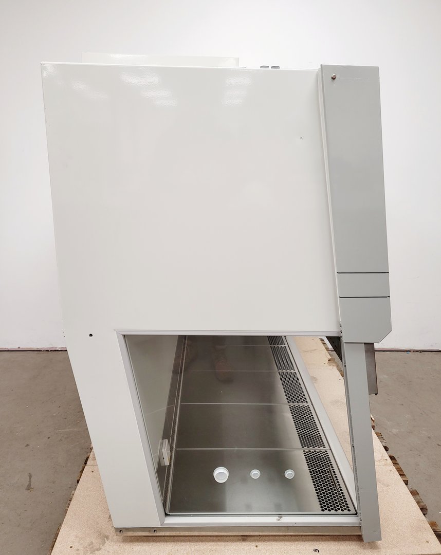 Image of Thermo Electron Holten LaminAir Class II Safety Cabinet Lab