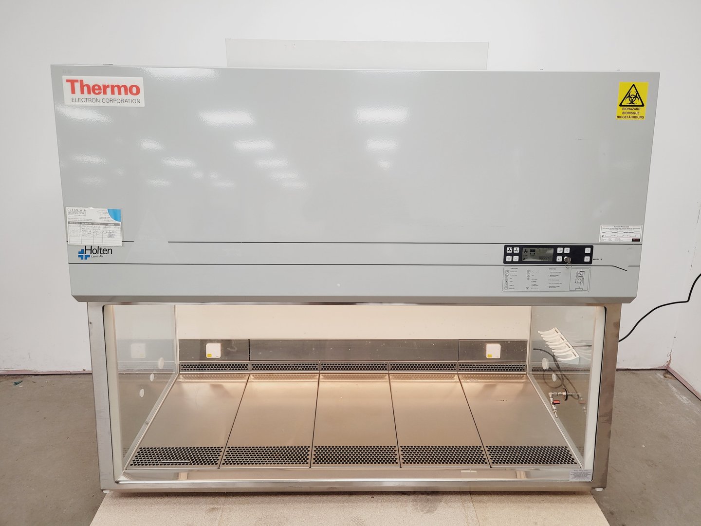 Image of Thermo Electron Holten LaminAir Class II Safety Cabinet Lab