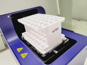 Thumbnail image of BD Biosciences FACSLyric Flow Cytometer & Accessories Lab