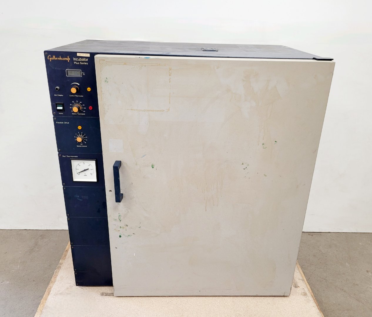 Image of Gallenkamp Incubator Plus Series Cat no. INC.200.210C Lab