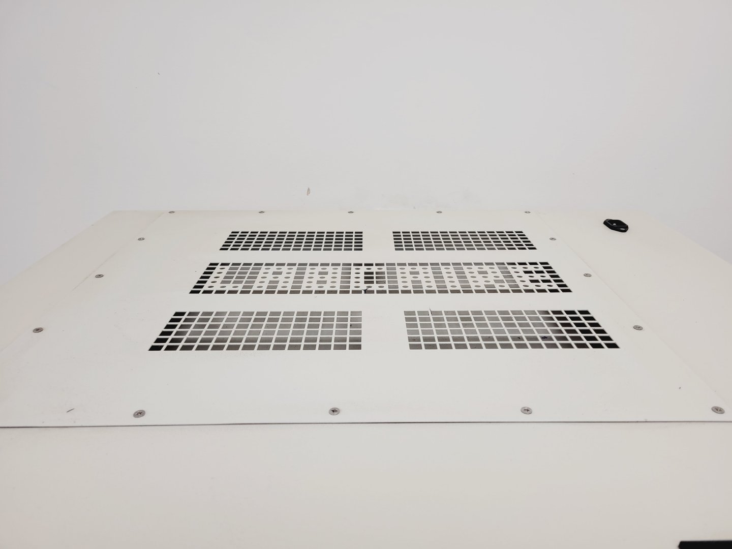 Image of Labcaire Aura 250E Ductless Fume Hood Lab