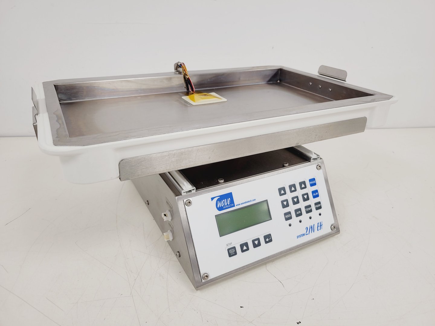 Image of GE Healthcare Wave Bioreactor System 2/10 EH