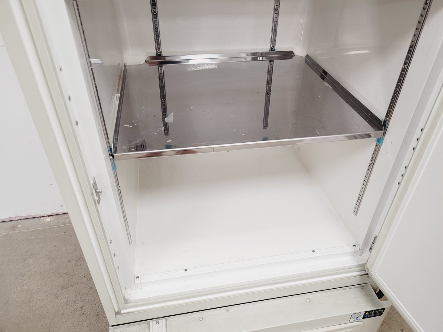 Image of Sanyo MDF-U55V Ultra-Low Temperature Freezer Lab