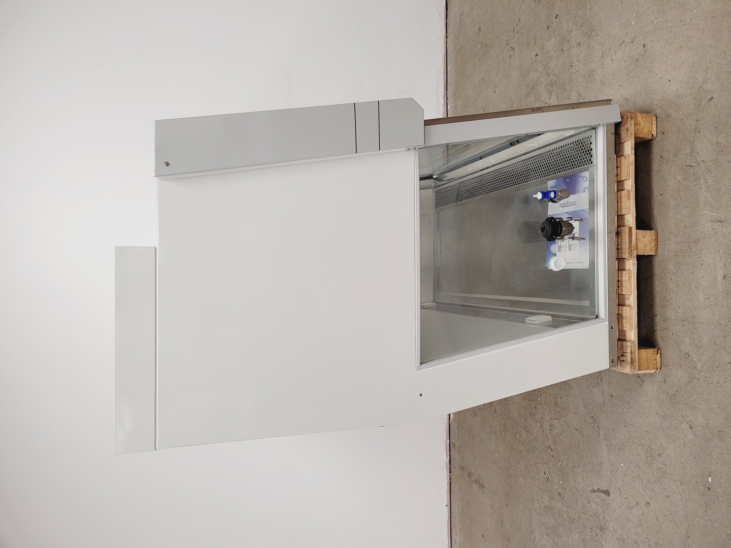 Image of Thermo Electron Holten LaminAir Safety Cabinet Lab