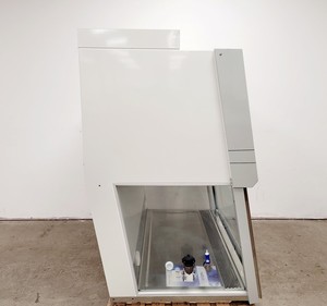 Thumbnail image of Thermo Electron Holten LaminAir Safety Cabinet Lab