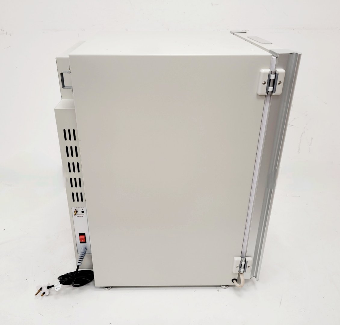 Image of Panasonic MCO-19AIC(UV)-PE CO2 Laboratory Incubator Lab